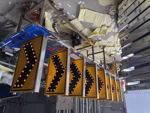 商丘标识标牌按功能可分为哪些类型 不同类型适用什么场景